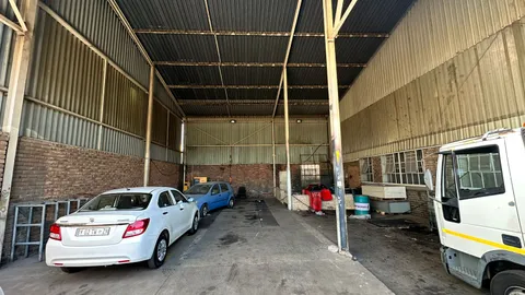 1 Dekema Rd, Junction Hill, Germiston, 1401 2175m² For Sale Warehouse (7)